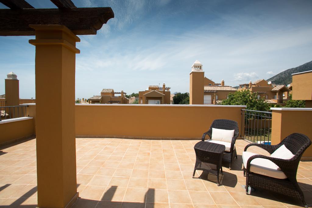 Villas Altos De Марбеля Екстериор снимка