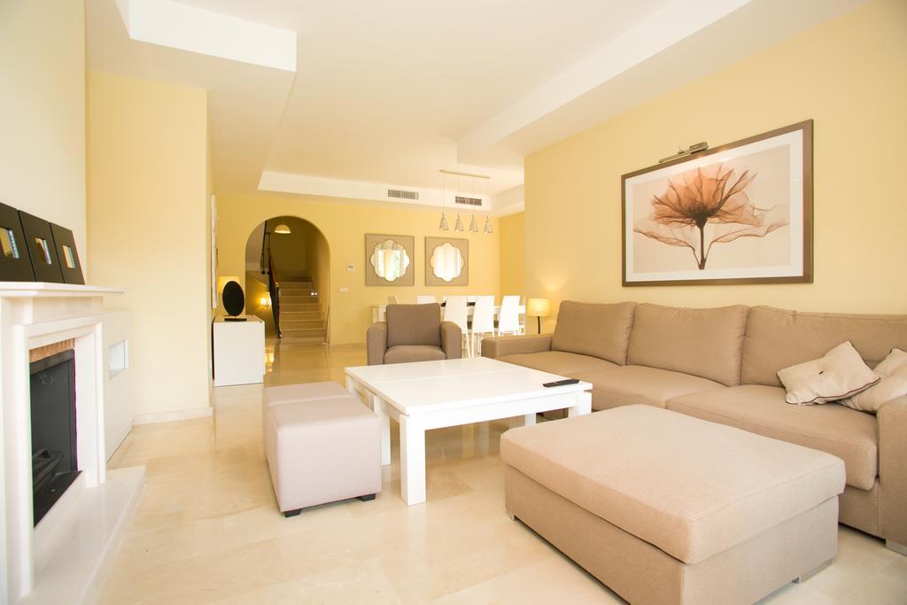 Villas Altos De Марбеля Екстериор снимка
